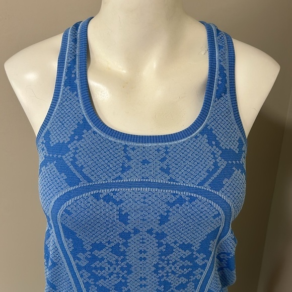 Lululemon Tank Swiftly Tech Racerback Heathered Pipe Dream Blue Sz 6 - Picture 2 of 11